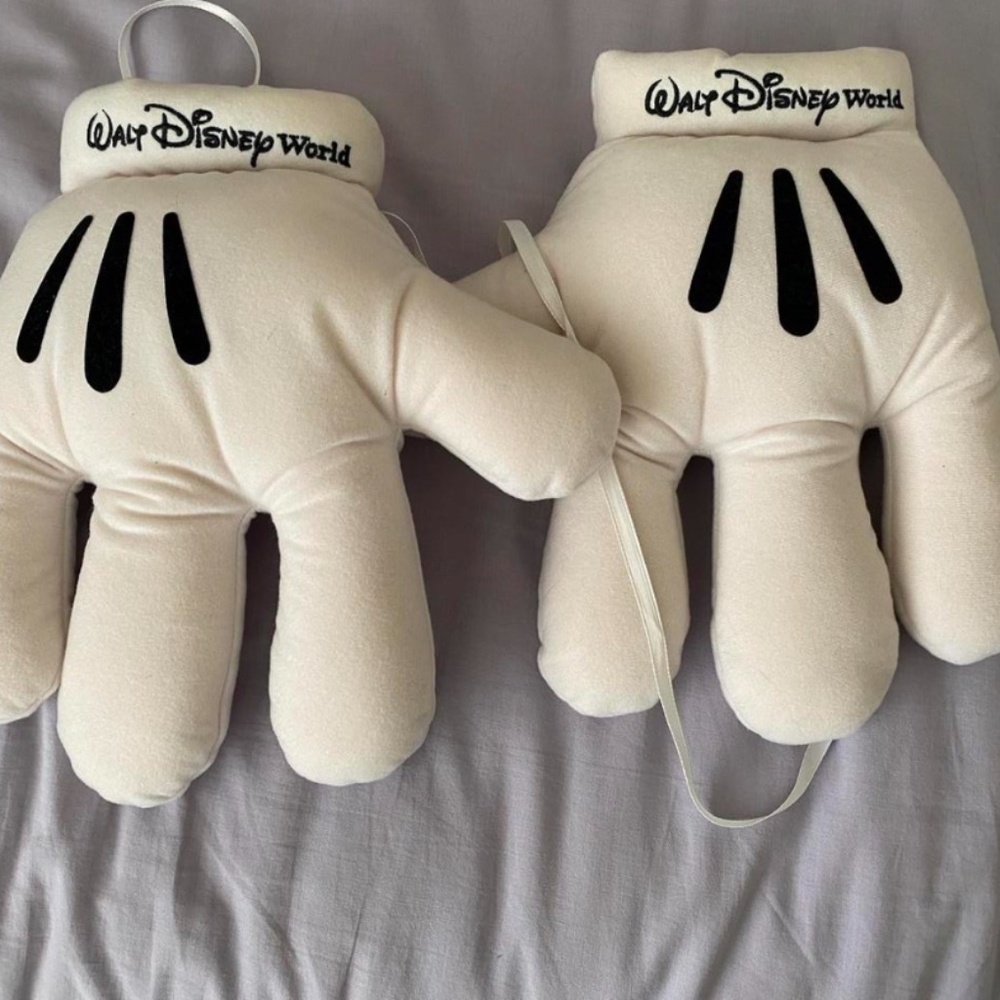 Walt Disney world Mickey Mouse plush gloves vintage